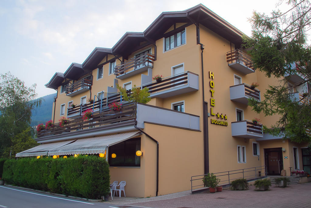 Hotel Dolomiti Levico Terme Kültér fotó
