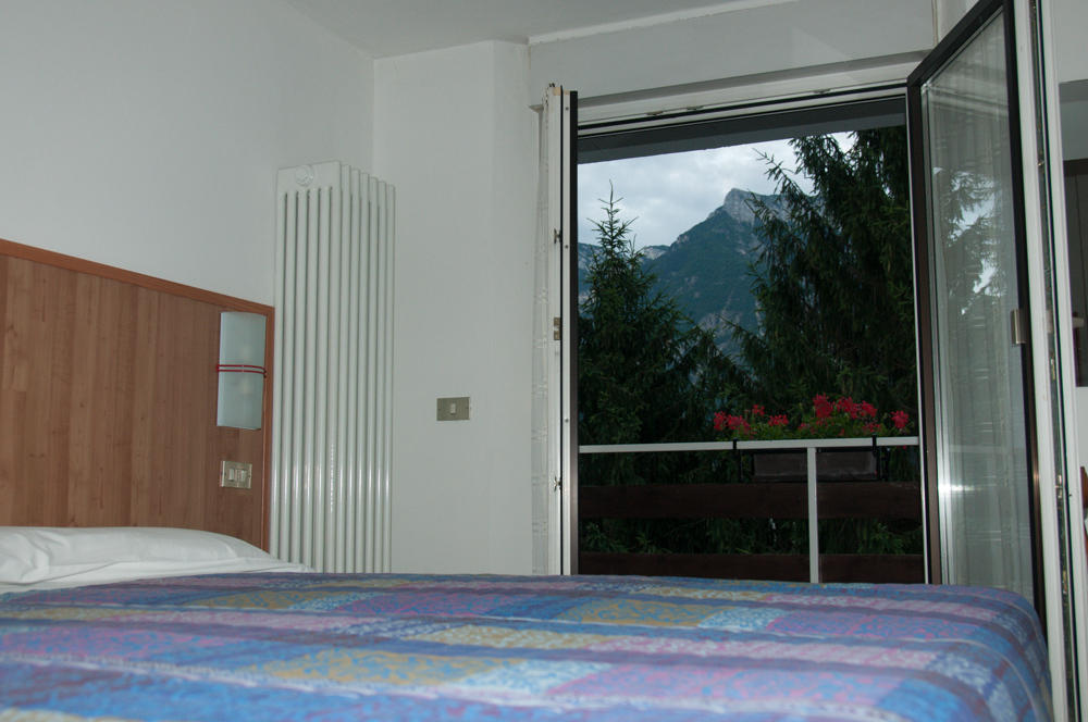 Hotel Dolomiti Levico Terme Kültér fotó